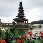 Wellness & Spiritual Tourism in 2025: Travel That Heals Mind, Body & Soul 🧘‍♀🌸